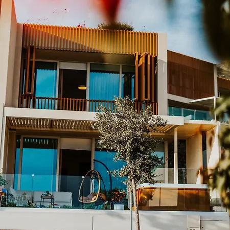 Splendid Palase Villa