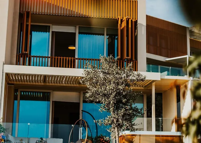 Splendid Palase Villa