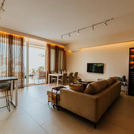 Splendid Palase Villa Himare