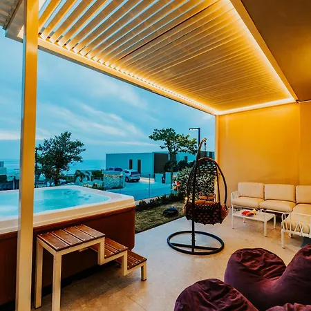 Splendid Palase Villa Himare