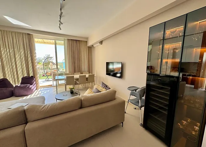 Willa Splendid Palase *